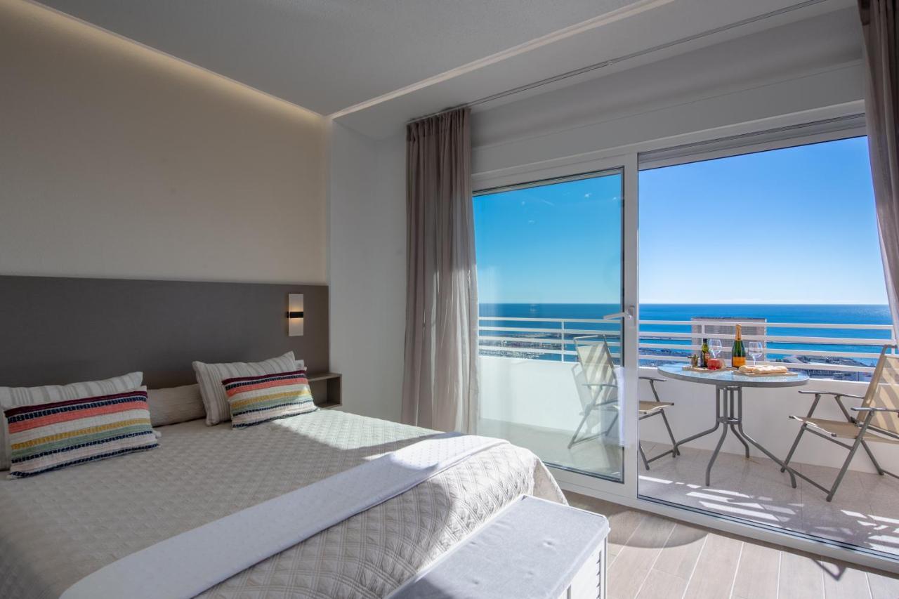 Skylights Apartment Alicante